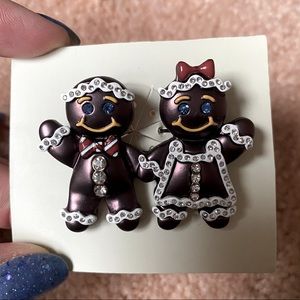Gingerbread Couple Pin